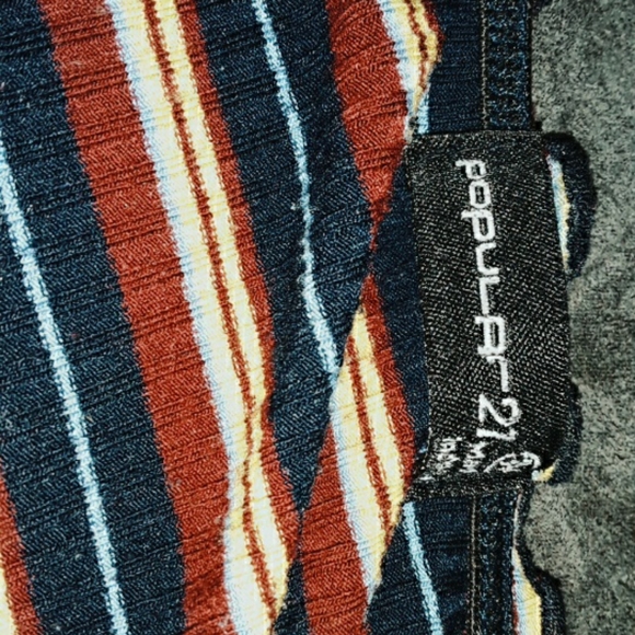 Popular 21 cut dressy shirt - Picture 2 of 2